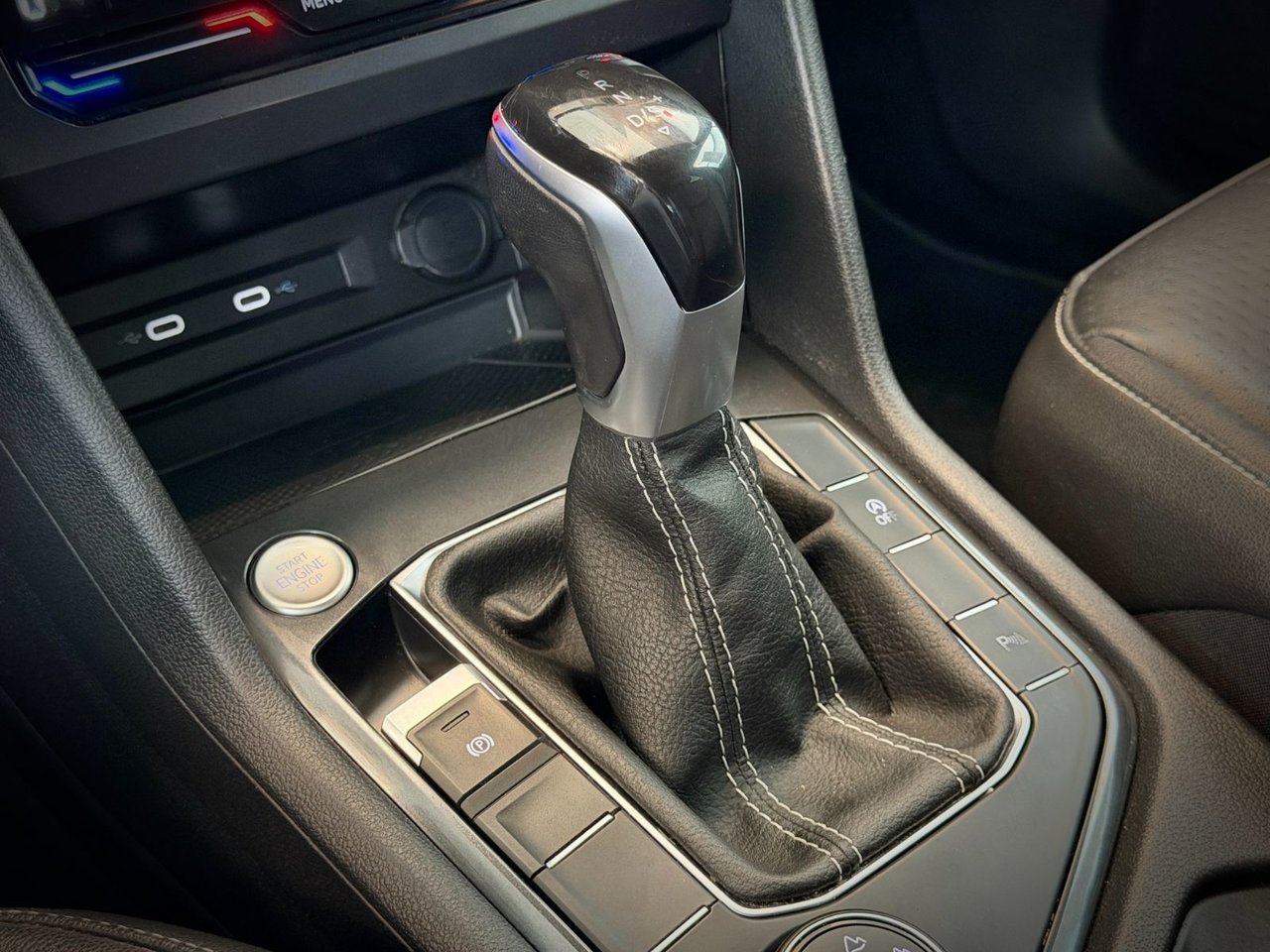 Volkswagen Tiguan Comfortline R-Line Black Edition 2022-30