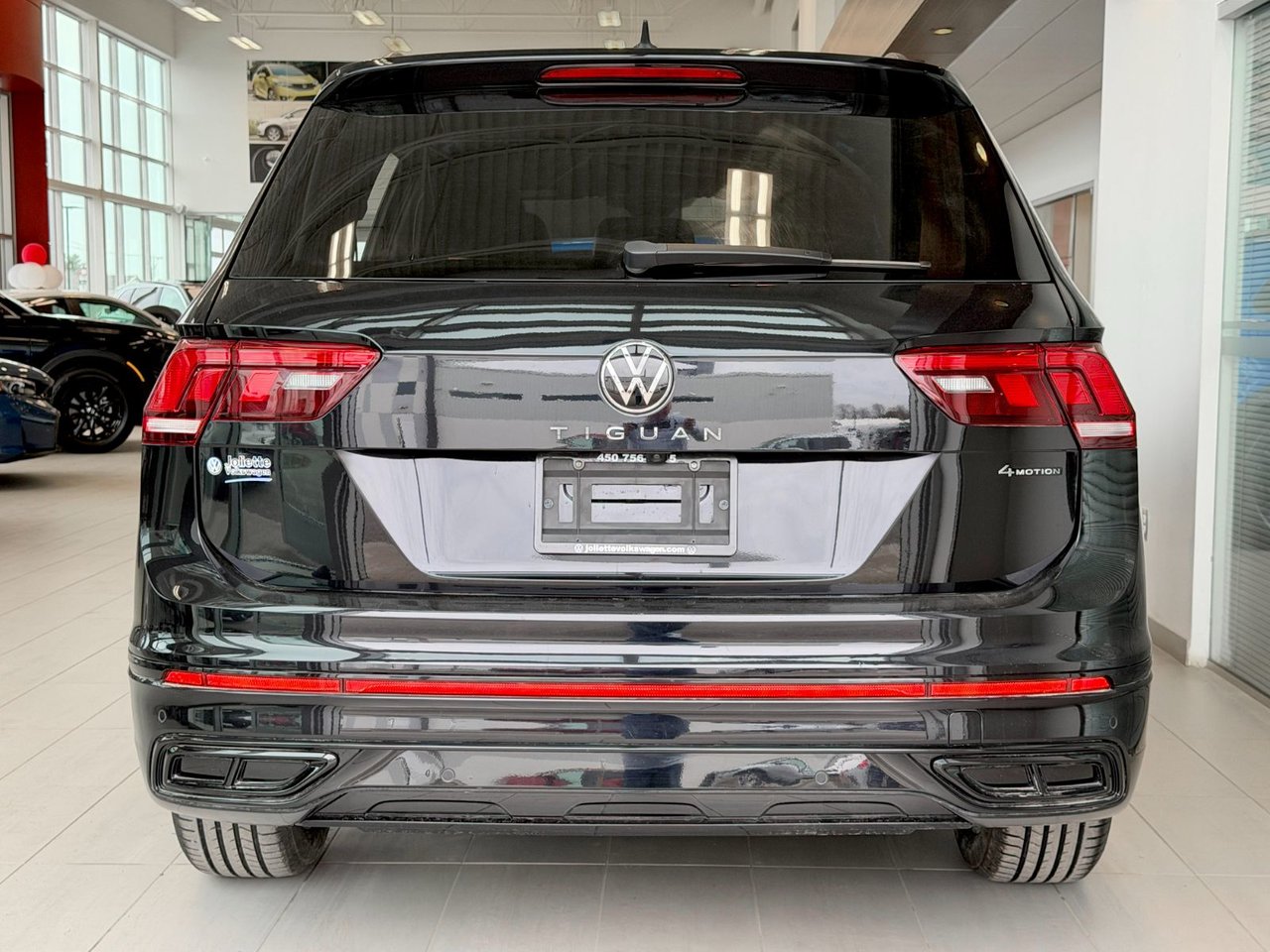 Volkswagen Tiguan Comfortline R-Line Black Edition 2022-9
