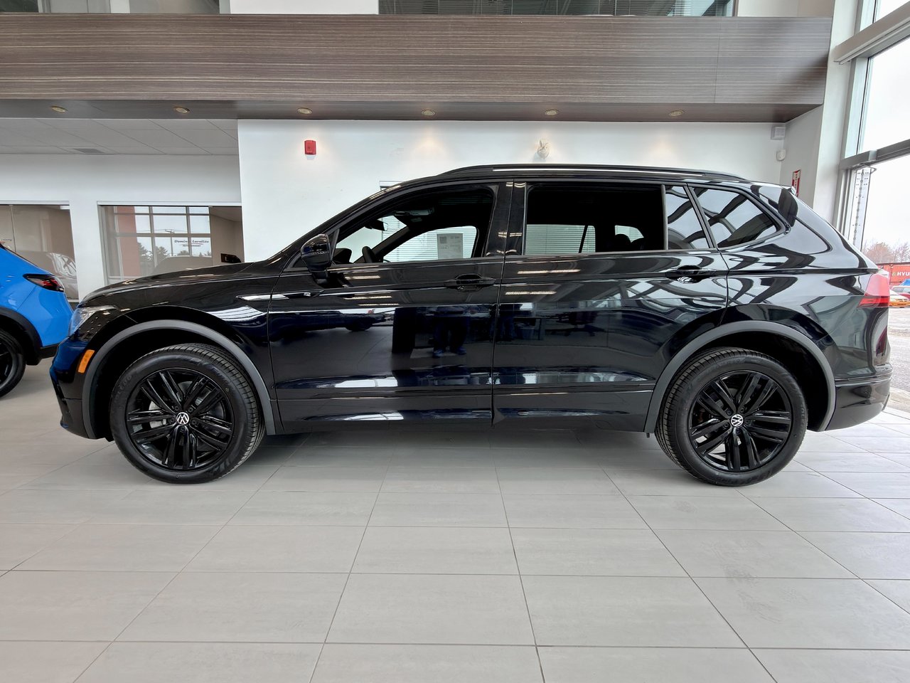 Volkswagen Tiguan Comfortline R-Line Black Edition 2022-7