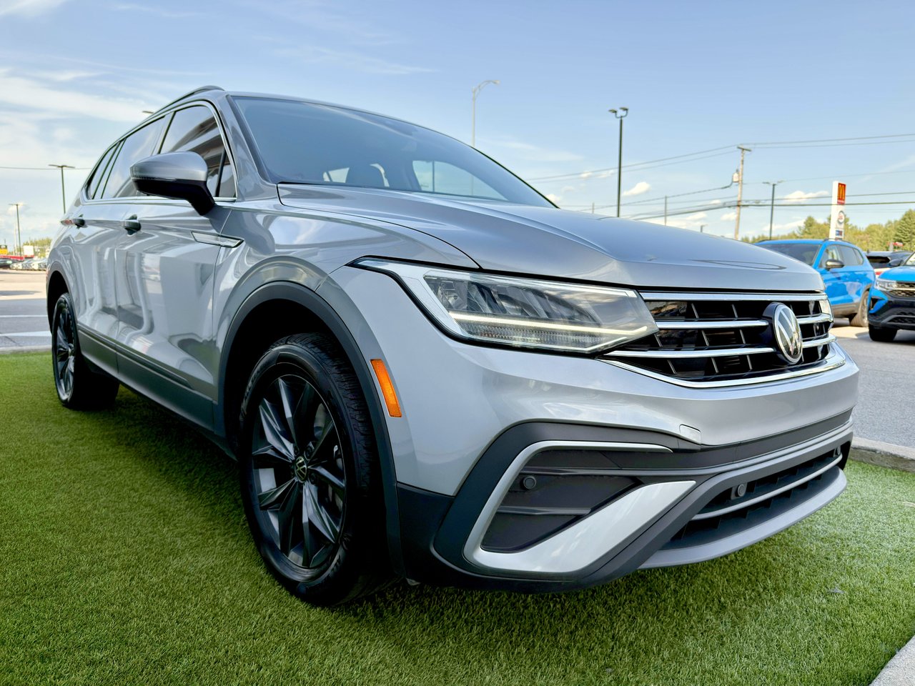 Volkswagen Tiguan Comfortline 7 PASSAGERS 2023-4