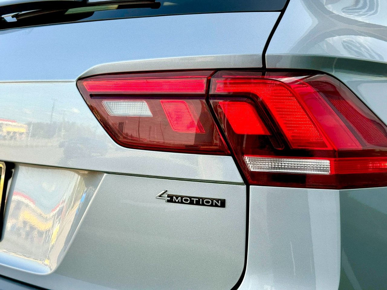 Volkswagen Tiguan Comfortline 7 PASSAGERS 2023-9