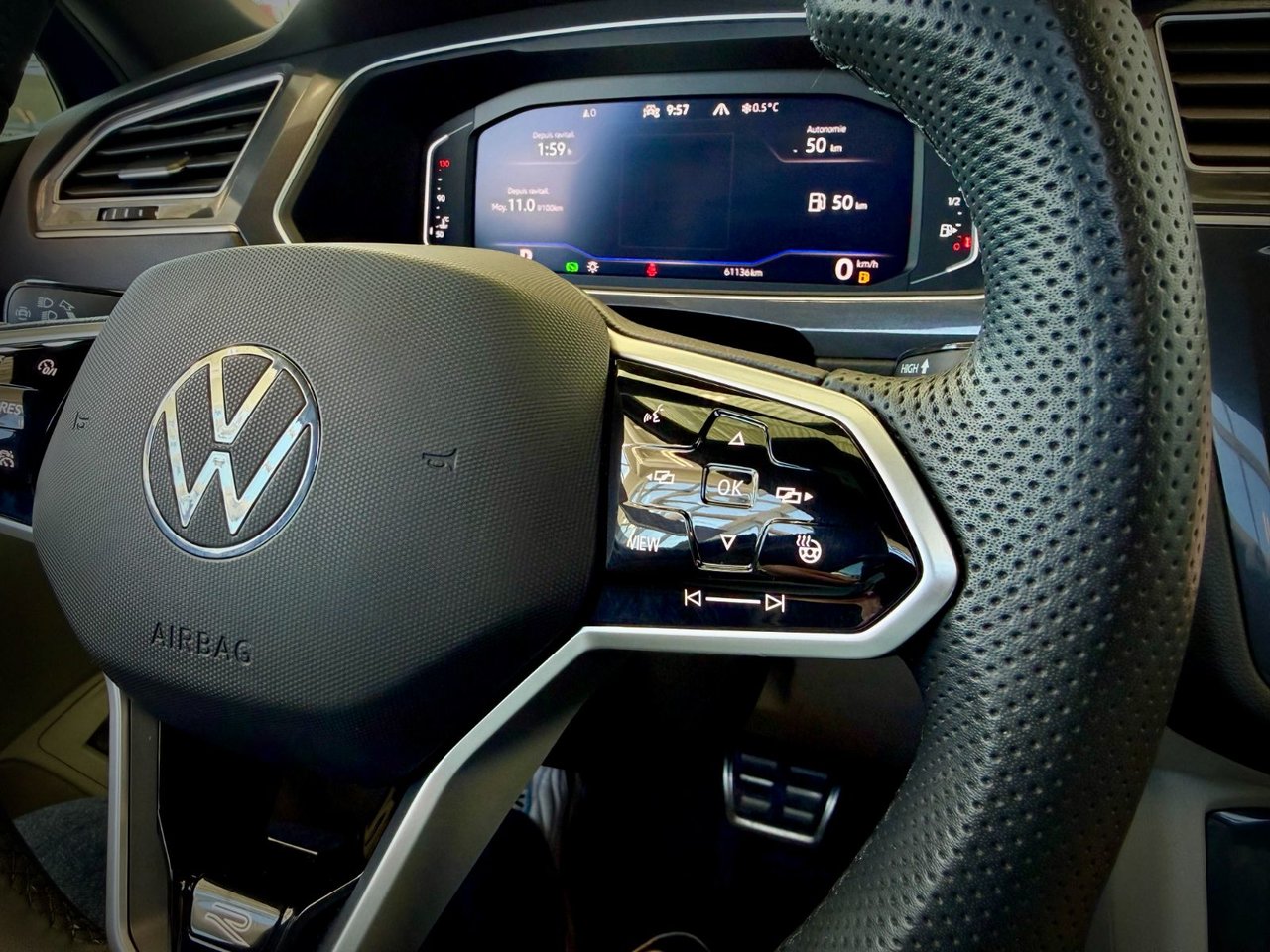Volkswagen Tiguan Highline R-Line 2024-31