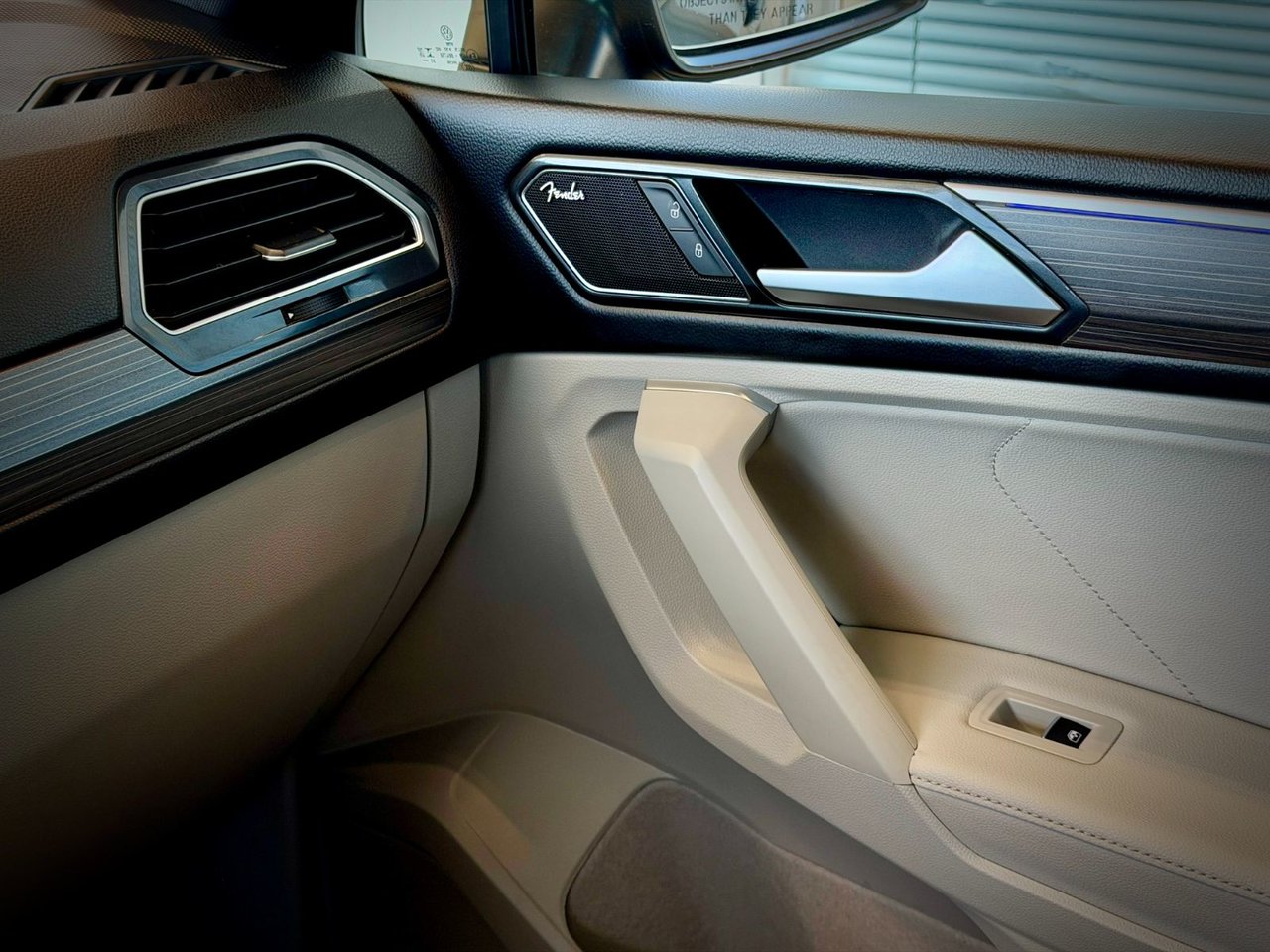 Volkswagen Tiguan Highline R-Line 2024-39