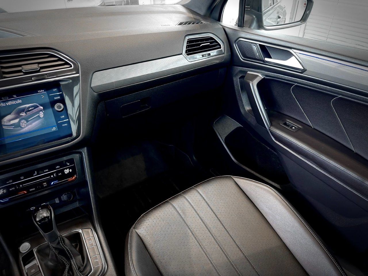 Volkswagen Tiguan Comfortline R-Line Black Edition 2024-21
