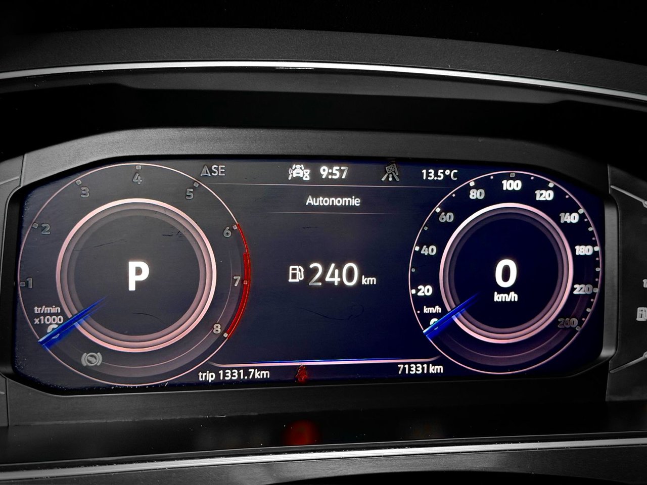 Volkswagen Tiguan Comfortline R-Line Black Edition 2024-25