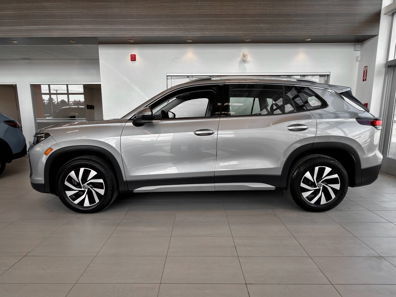 Volkswagen Tiguan Trendline 2025-8