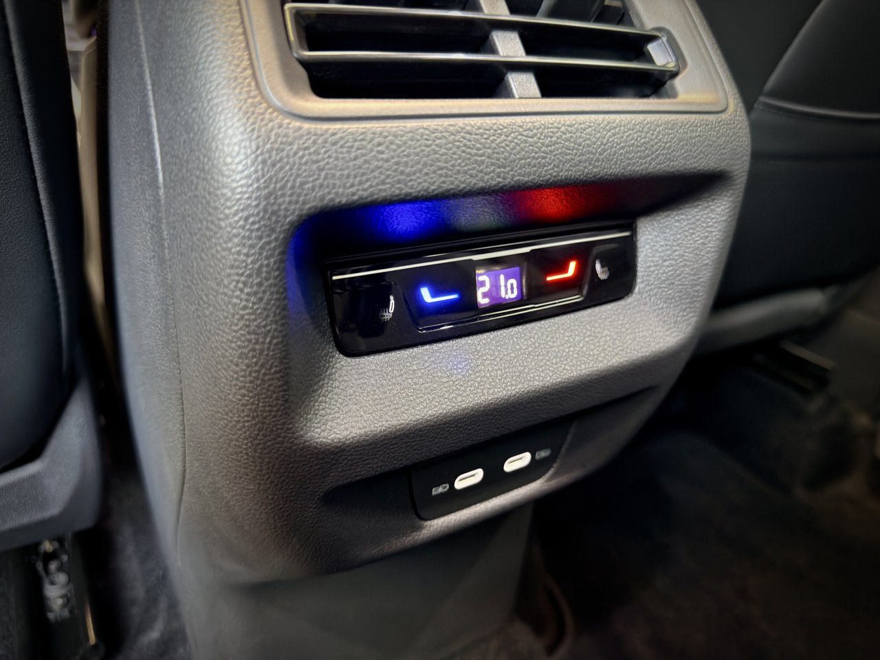 2026 Volkswagen Tiguan Highline Turbo R-Line-14