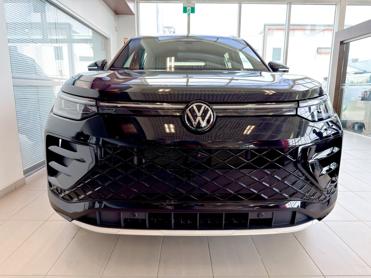2026 Volkswagen Tiguan Highline Turbo R-Line-5