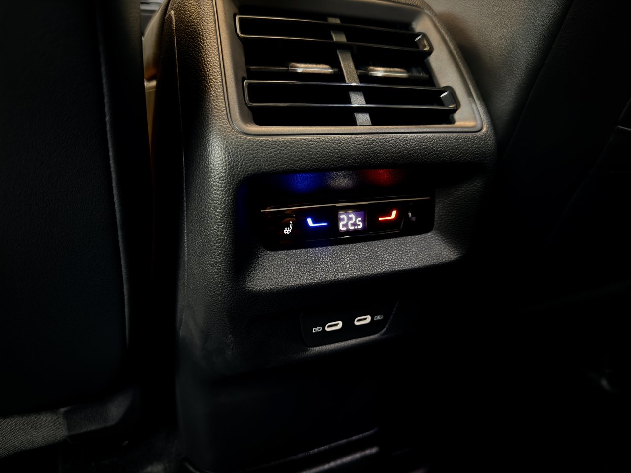 2026 Volkswagen Tiguan Highline Turbo R-Line-32