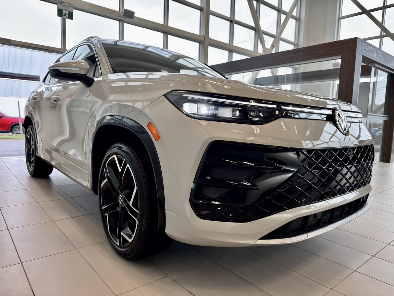 2026 Volkswagen Tiguan Highline Turbo R-Line-6