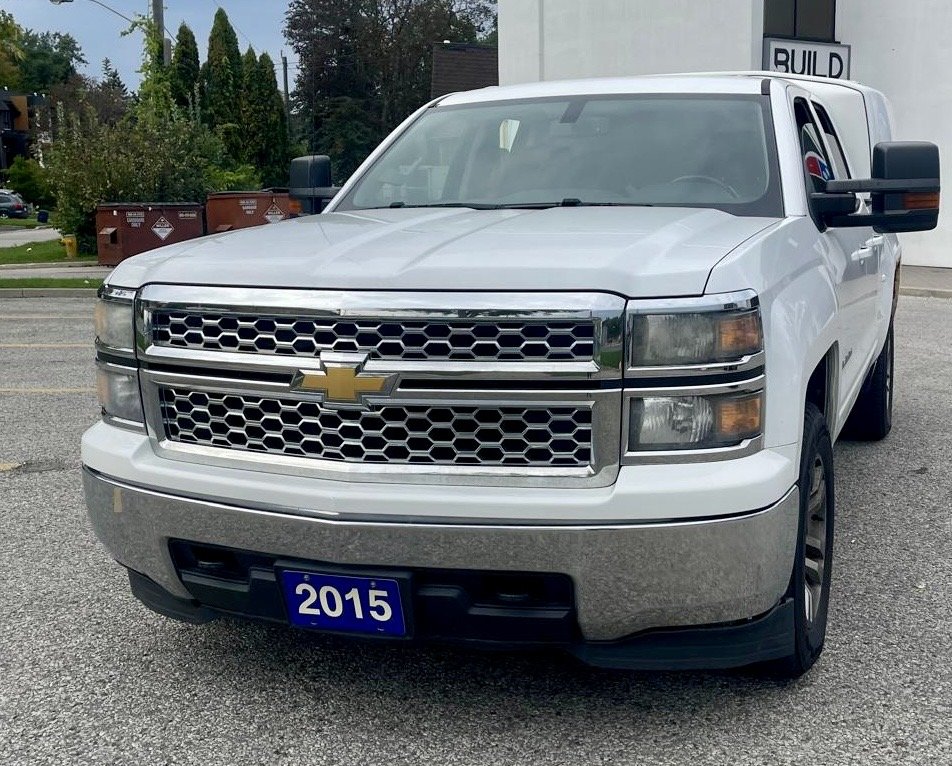  2015 Chevrolet Silverado 1500 Pickup Truck  Automatic