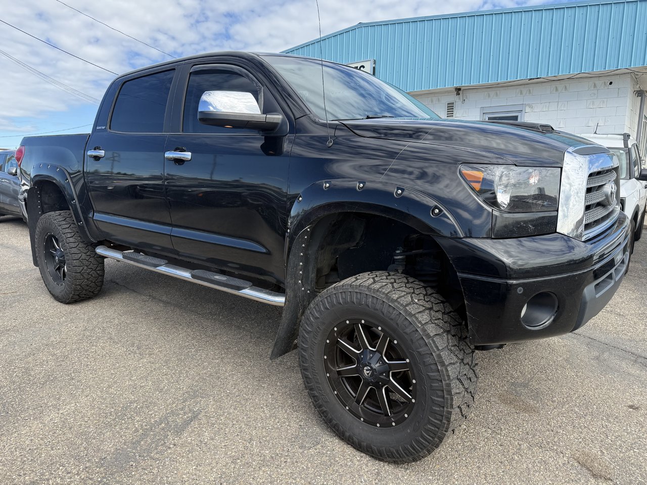 2007 Toyota Tundra Limited 5.7L Double Cab 4WD Pickup Truck Four-Wheel Drive Automatic