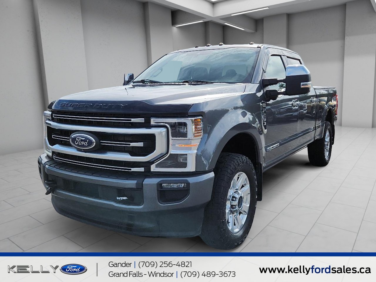 Gray (CARBONIZED GREY METALLIC) 2022 Ford F-250 Super Duty Pickup Truck Four-Wheel Drive Automatic