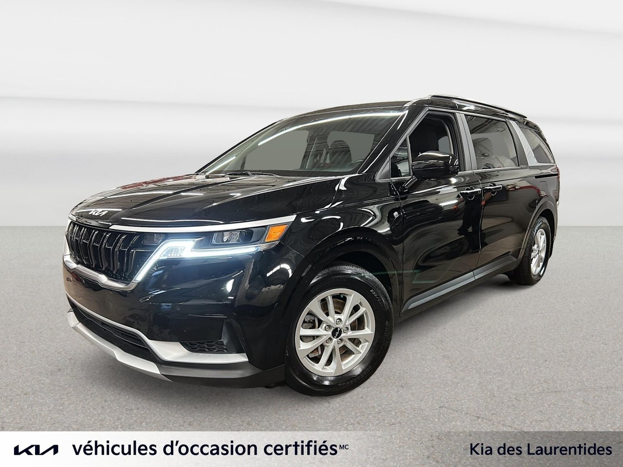 Aurora Black 2024 Kia Carnival Minivan Automatic