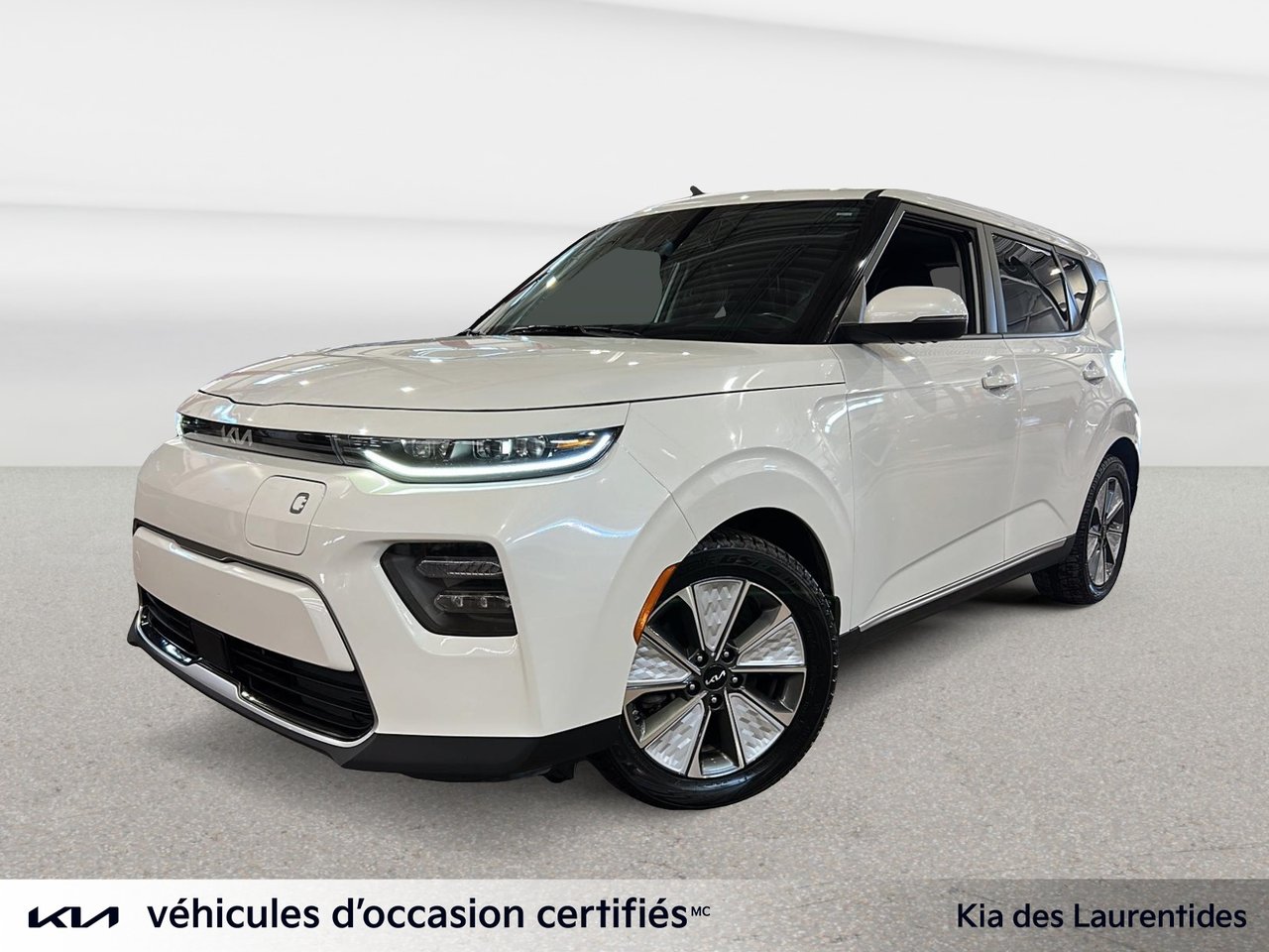 Snow White Pearl 2023 Kia Soul EV Wagon Automatic