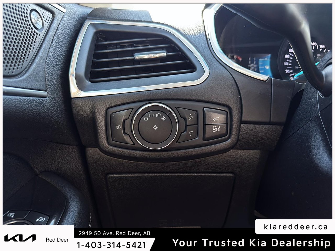 2019 Ford Edge Titanium-16