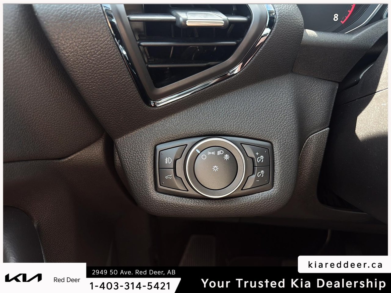 2019 Ford Escape Titanium-16