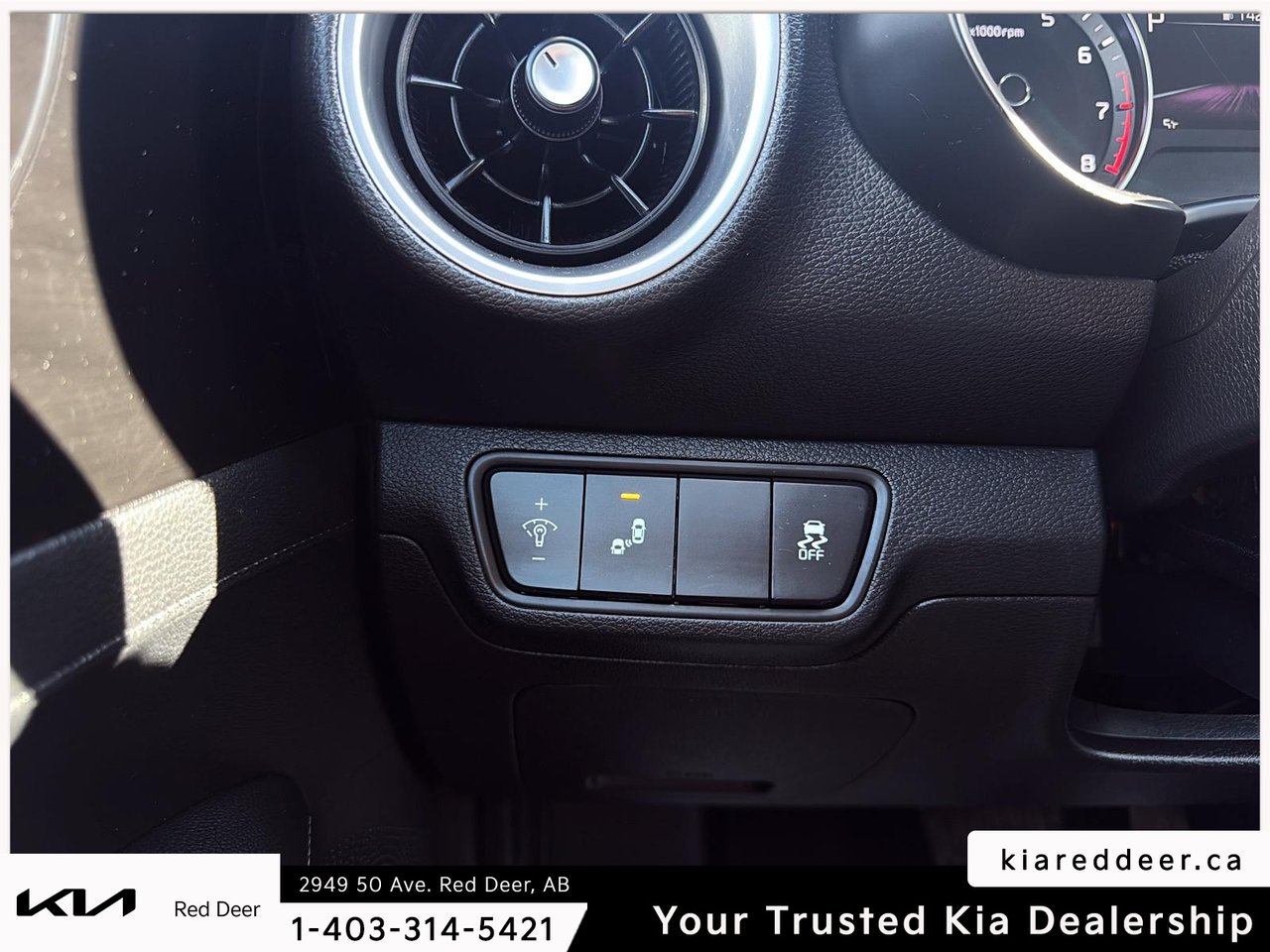 2022 Kia Forte EX Premium-16