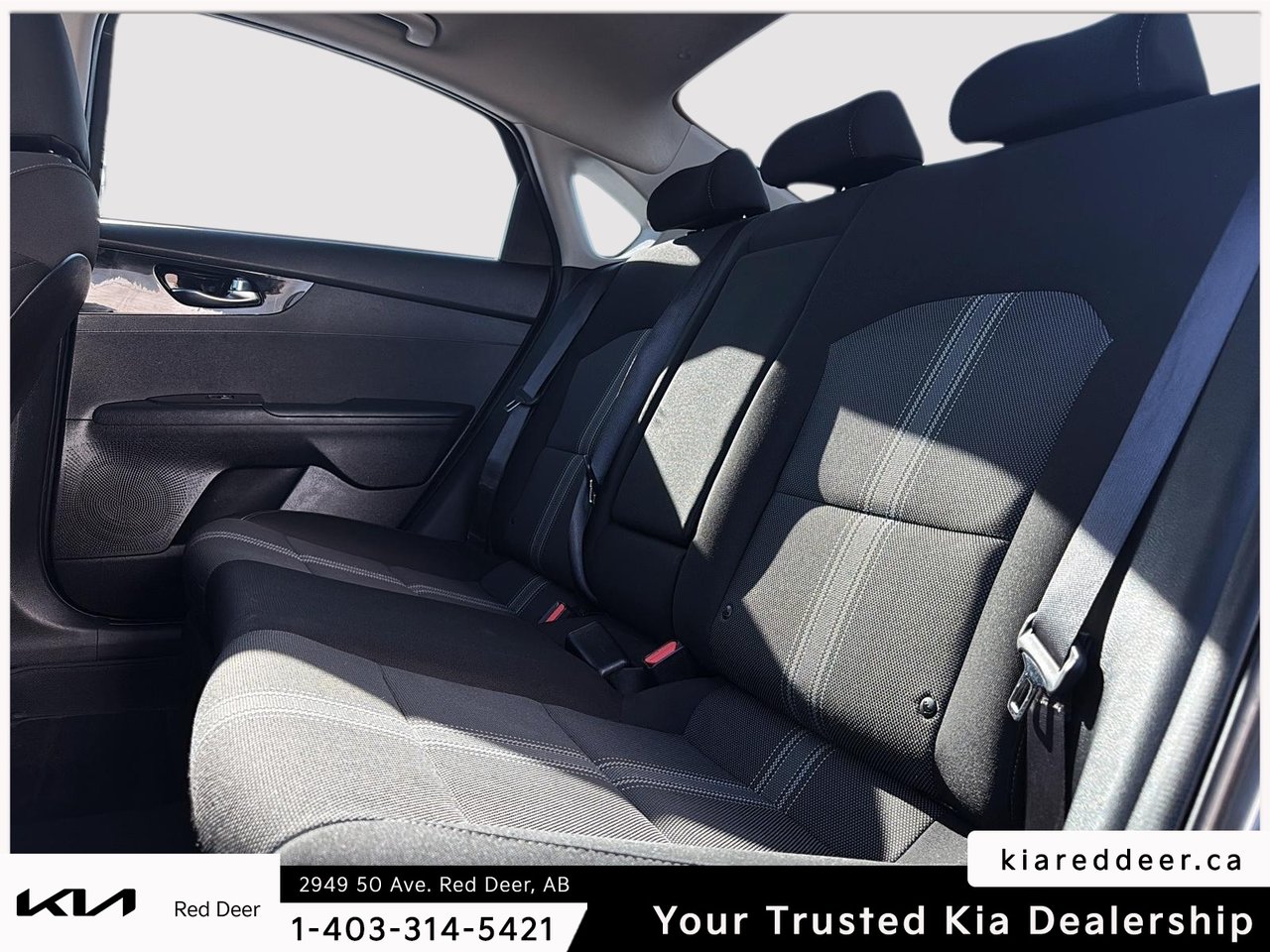 2022 Kia Forte EX Premium-18