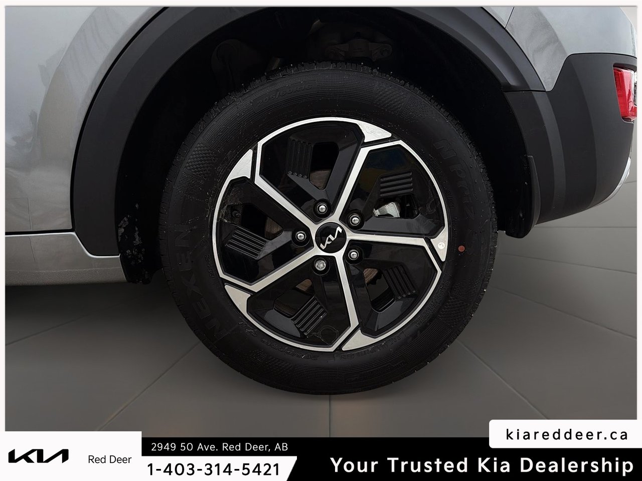 2025 Kia Niro HEV EX-8