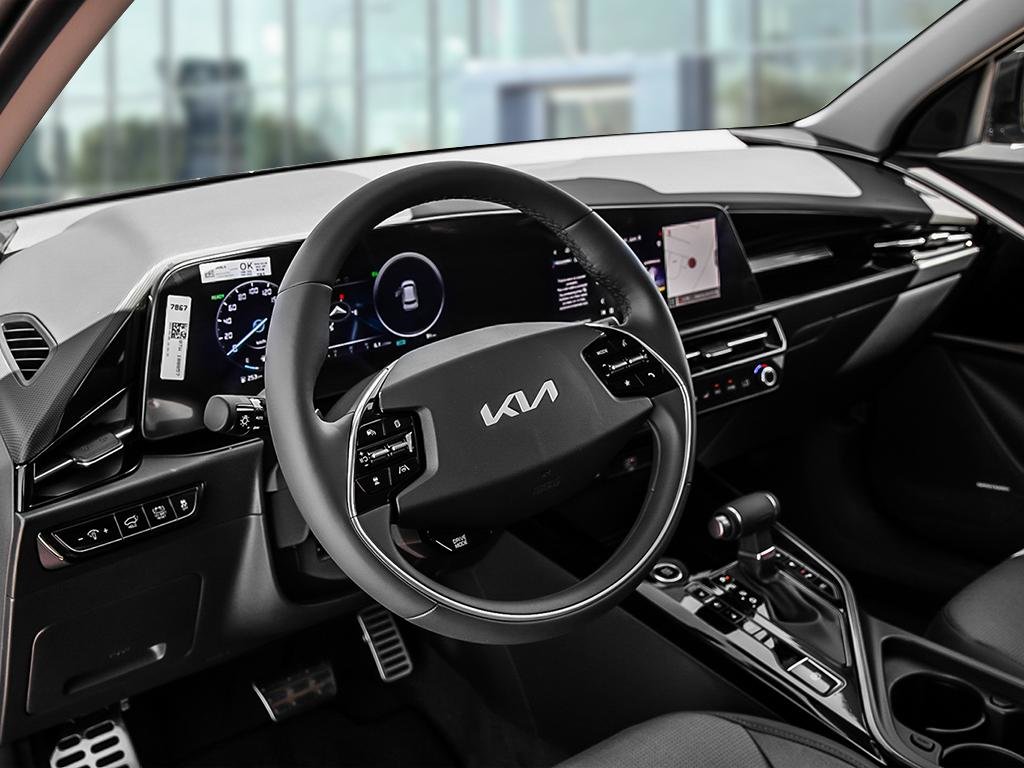 2026 Kia Niro HEV SX-10