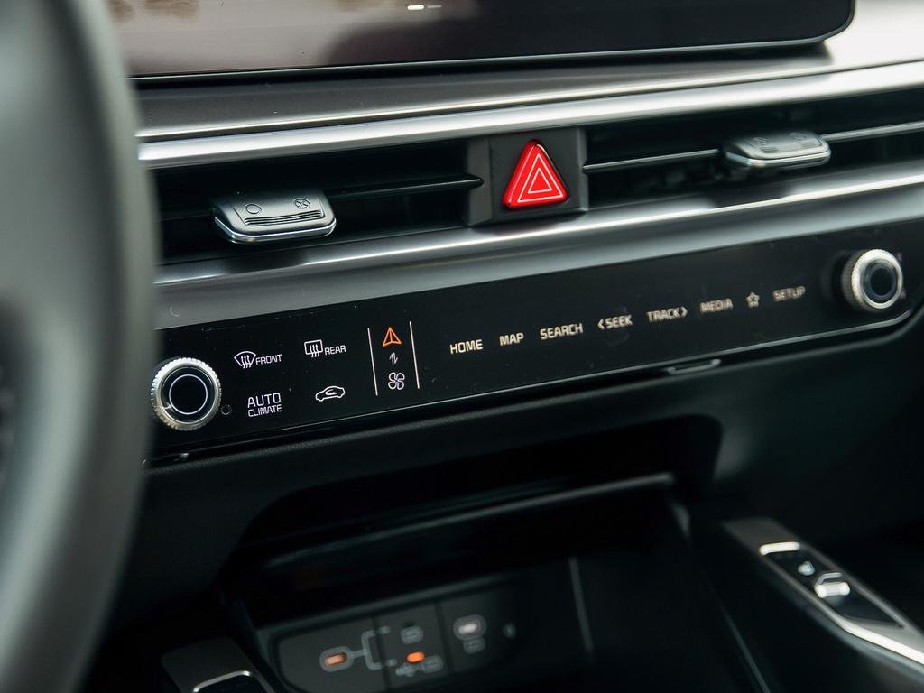 2025 Kia Sorento PHEV EX-23