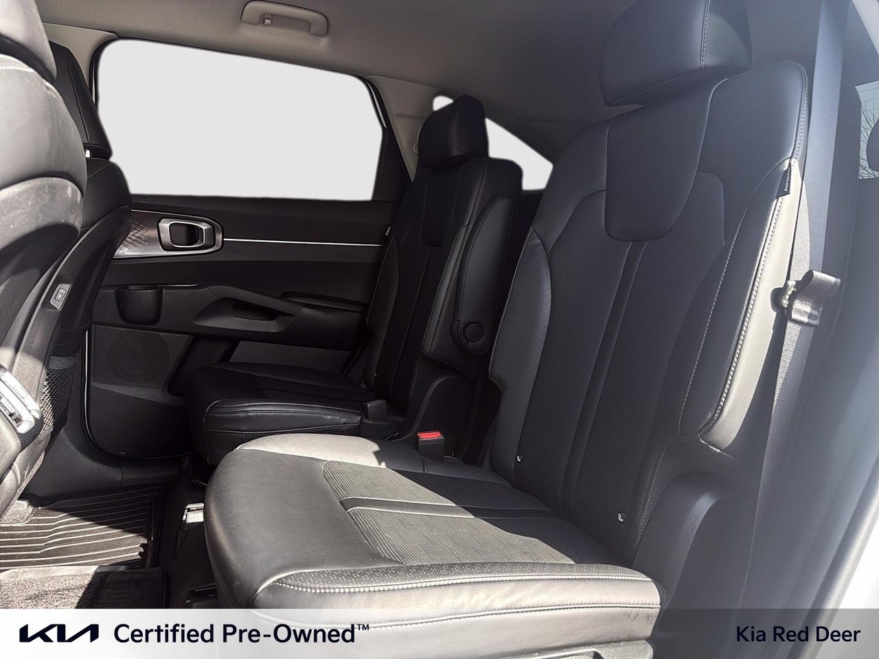 2025 Kia Sorento EX-18