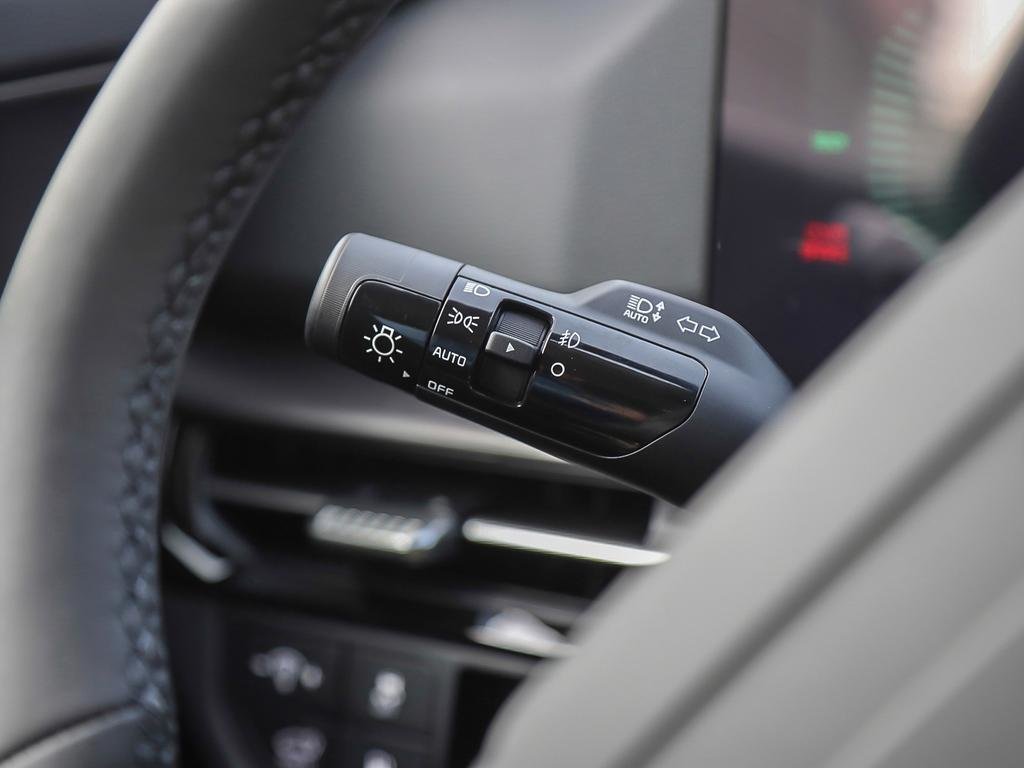 2026 Kia Sportage PHEV EX Premium-23