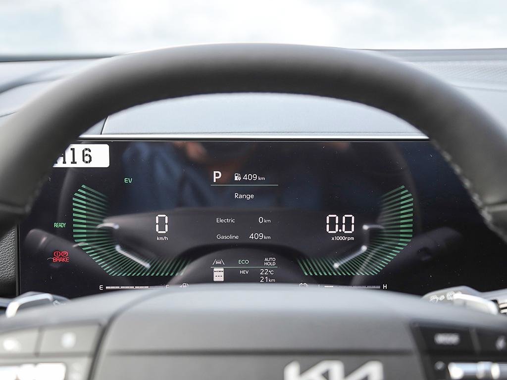 2026 Kia Sportage PHEV EX Premium-12