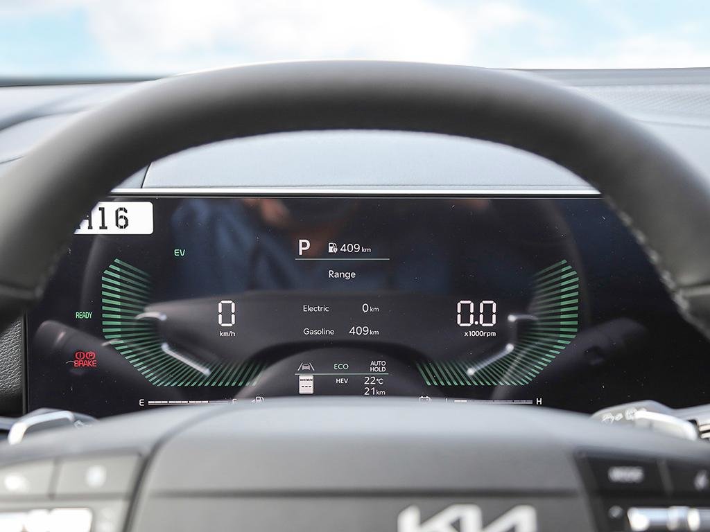 2026 Kia Sportage PHEV EX Premium-12