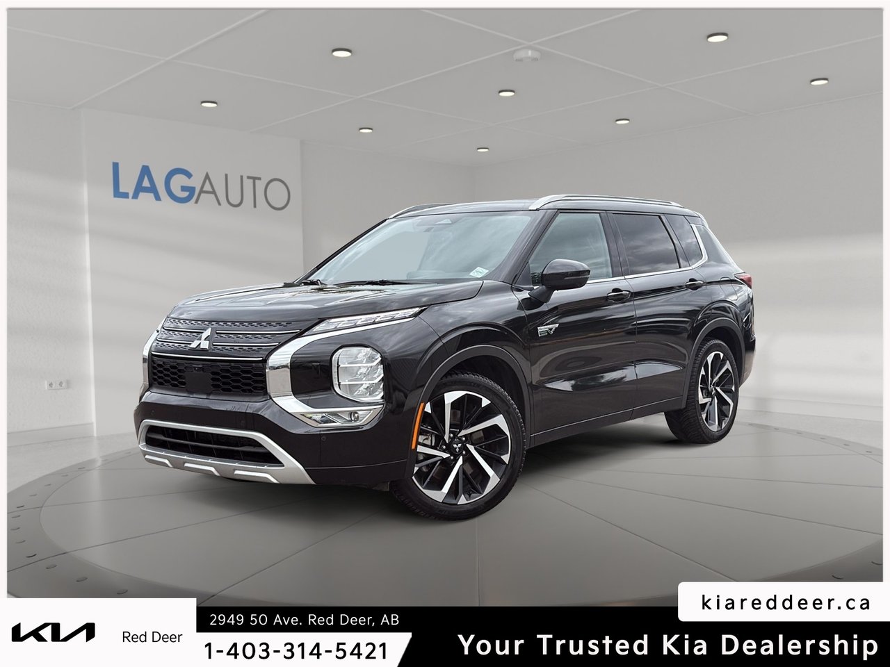 Black 2024 Mitsubishi Outlander Hybrid Plug-in SUV / Crossover All-Wheel Drive Automatic