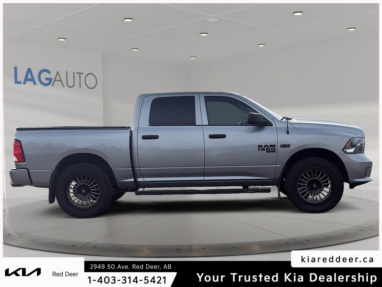 2020 Ram 1500 Classic ST-5