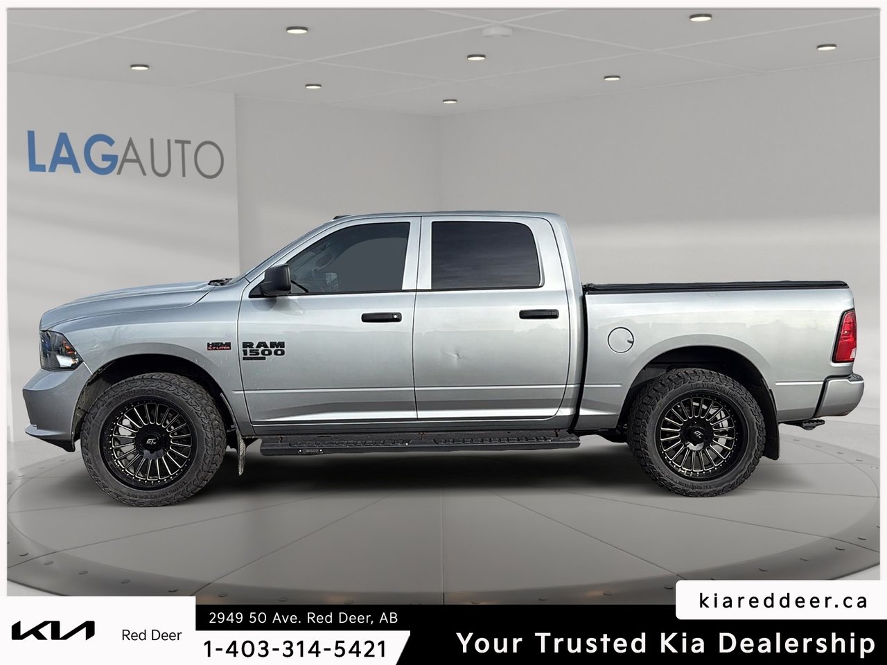 2020 Ram 1500 Classic ST-1