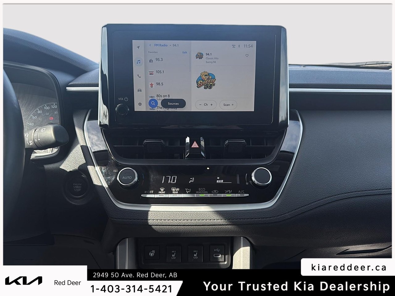 2024 Toyota Corolla Cross LE-12