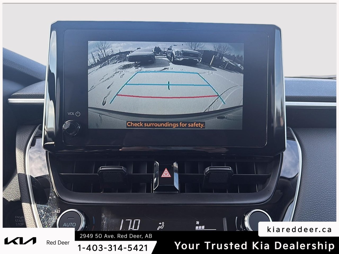 2024 Toyota Corolla Cross LE-13