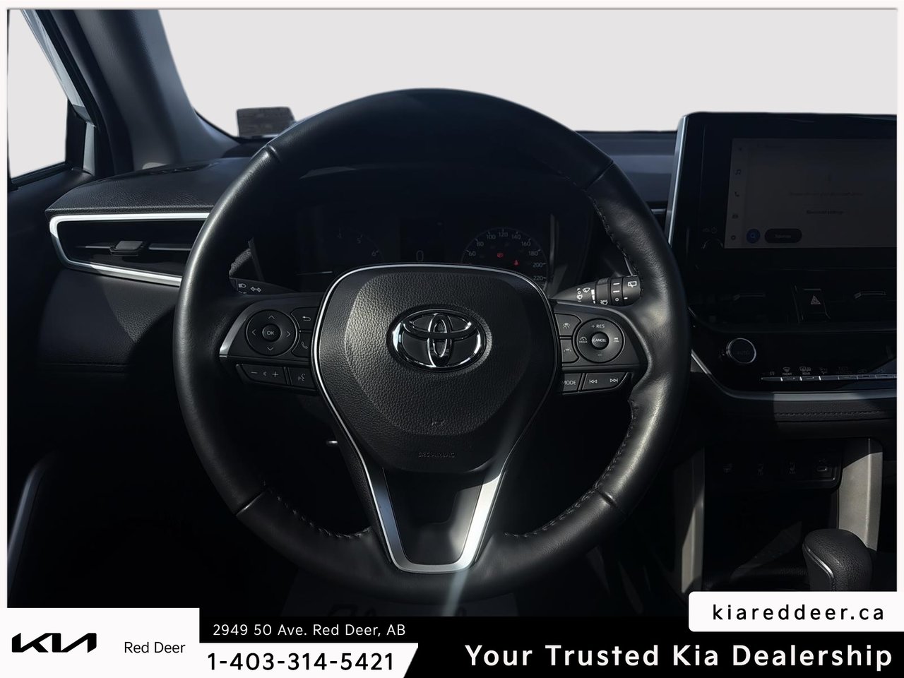 2024 Toyota Corolla Cross LE-10