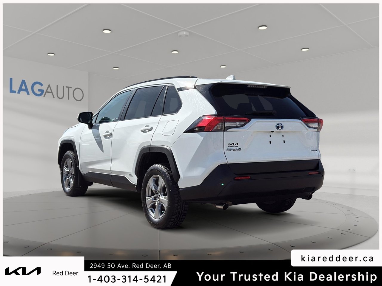2023 Toyota RAV4 Hybrid LE-2