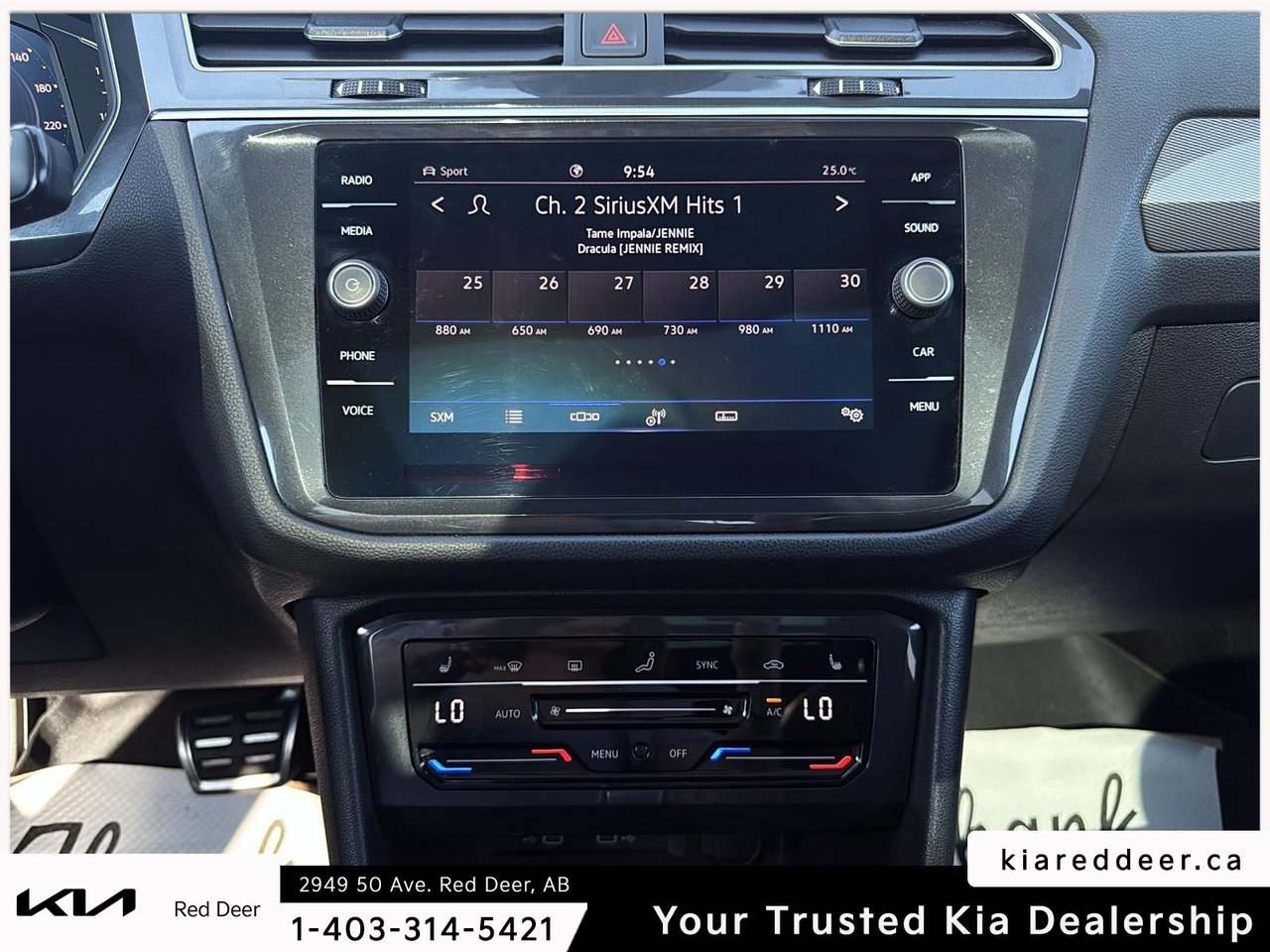2024 Volkswagen Tiguan Comfortline R-Line Black Edtion-12