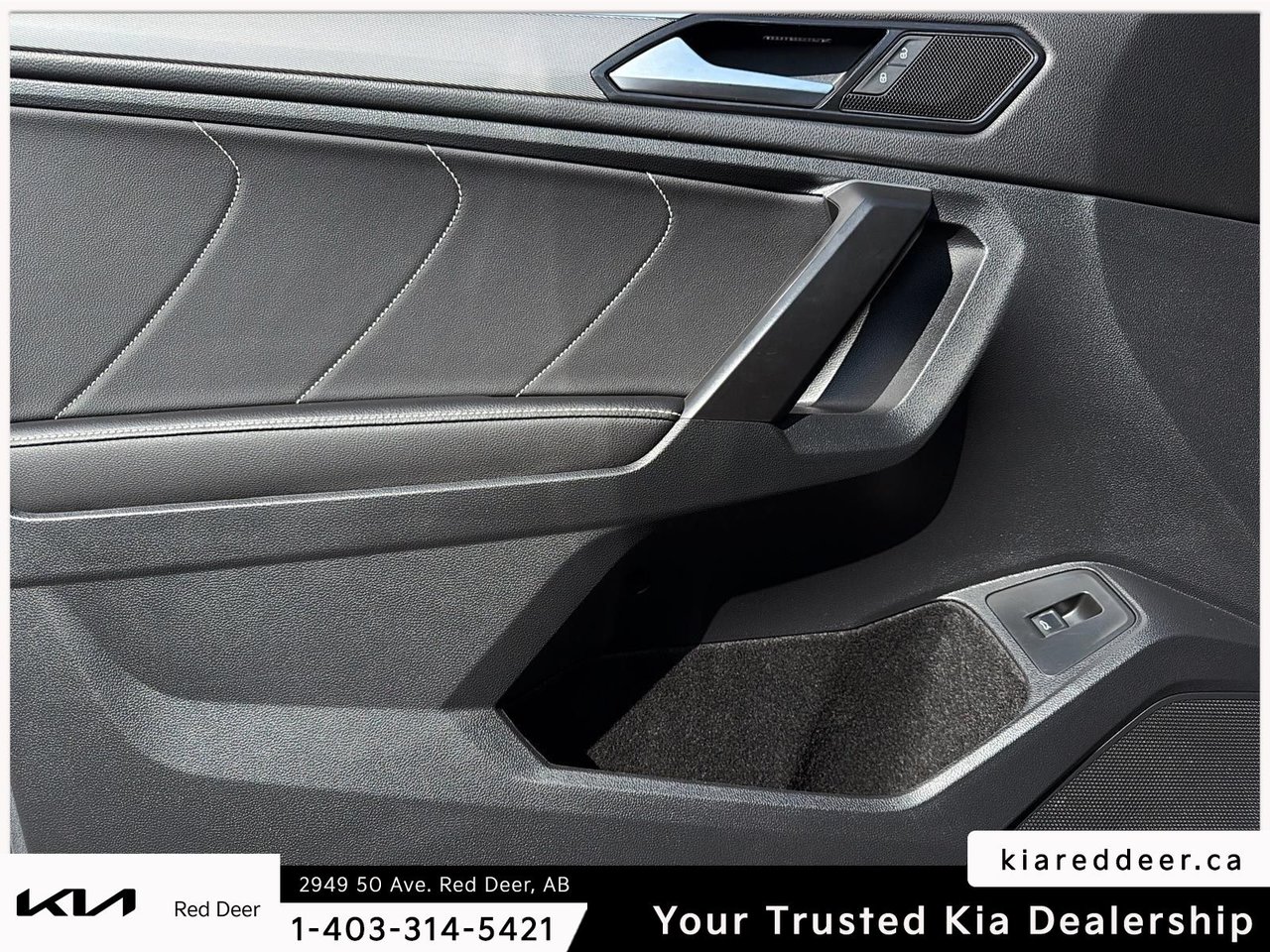 2024 Volkswagen Tiguan Comfortline R-Line Black Edtion-17
