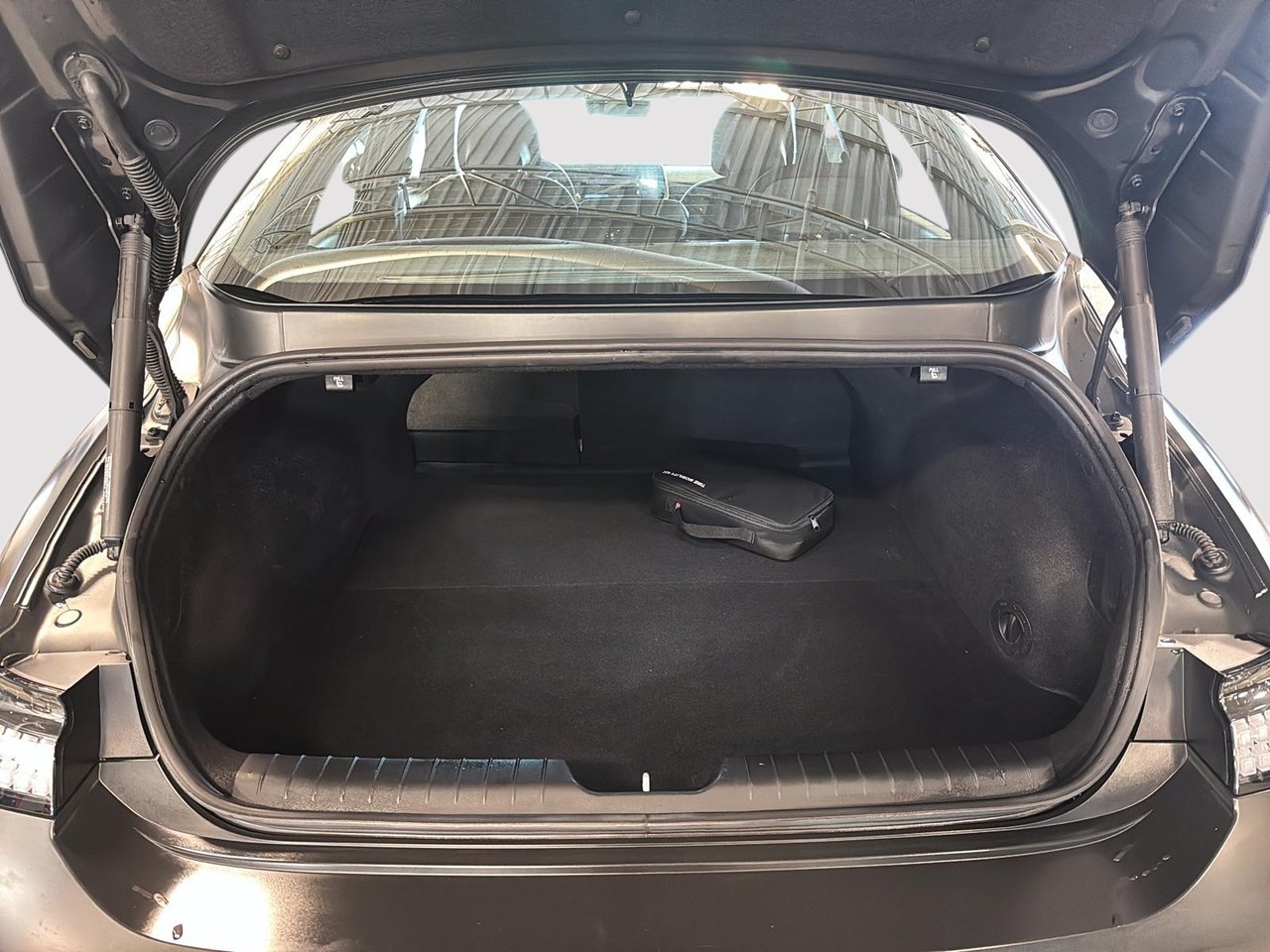 2024 Hyundai IONIQ 6 Preferred LongRange AWD-5