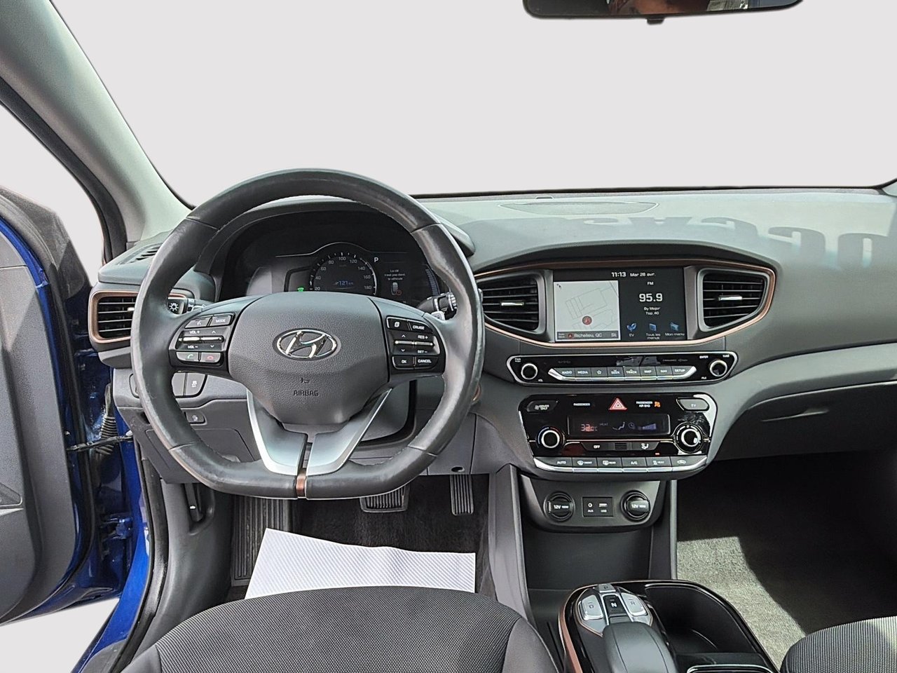 2019 Hyundai Ioniq Electric Preferred-9