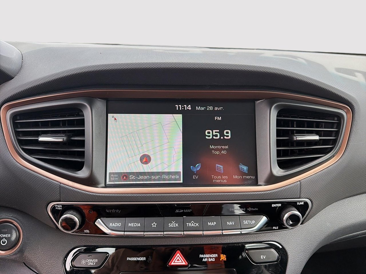 2019 Hyundai Ioniq Electric Preferred-16