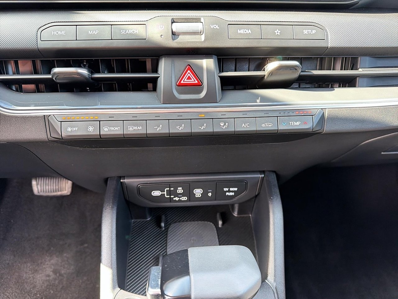 2025 Kia K4 EX-13
