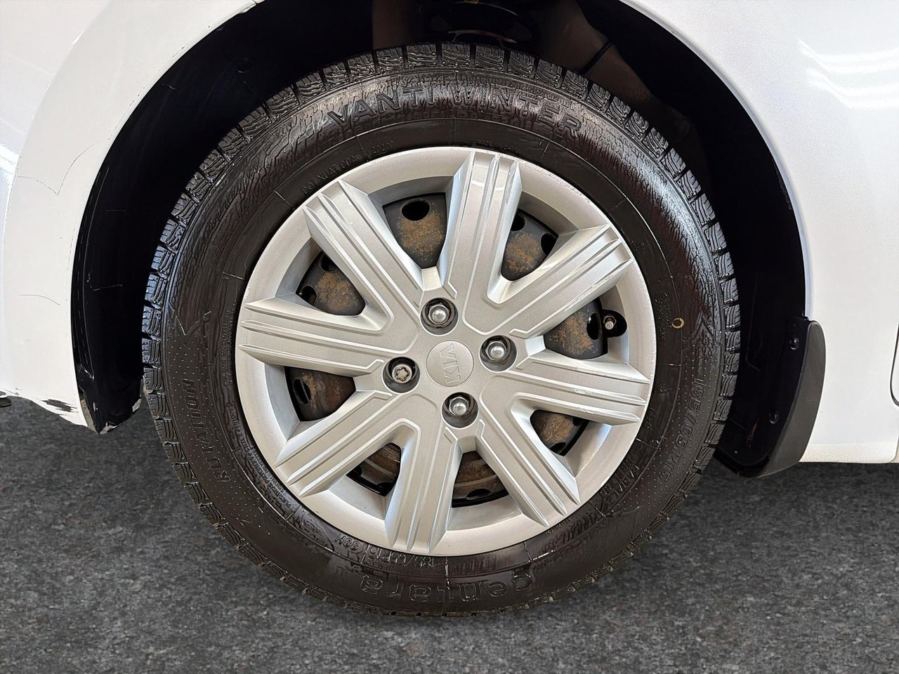 2021 Kia Rio 5-door LX +-6