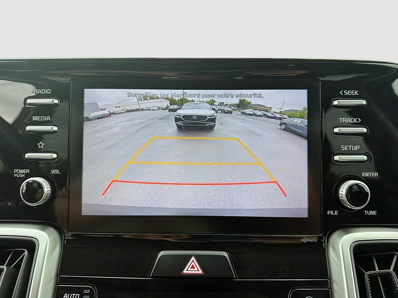 Kia Sorento LX + 2021-16