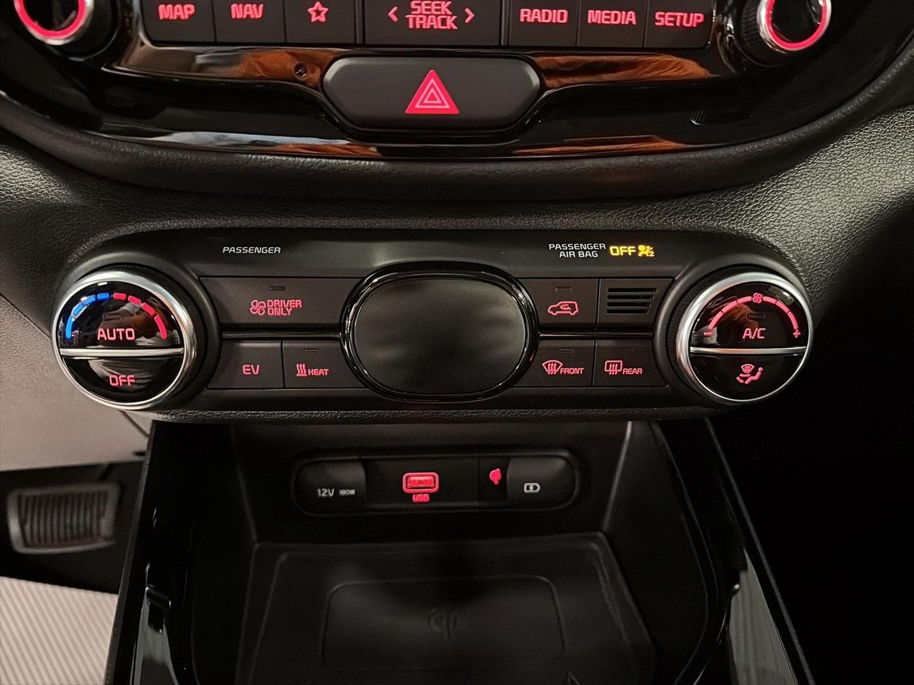 2022 Kia Soul EV EV Premium-13