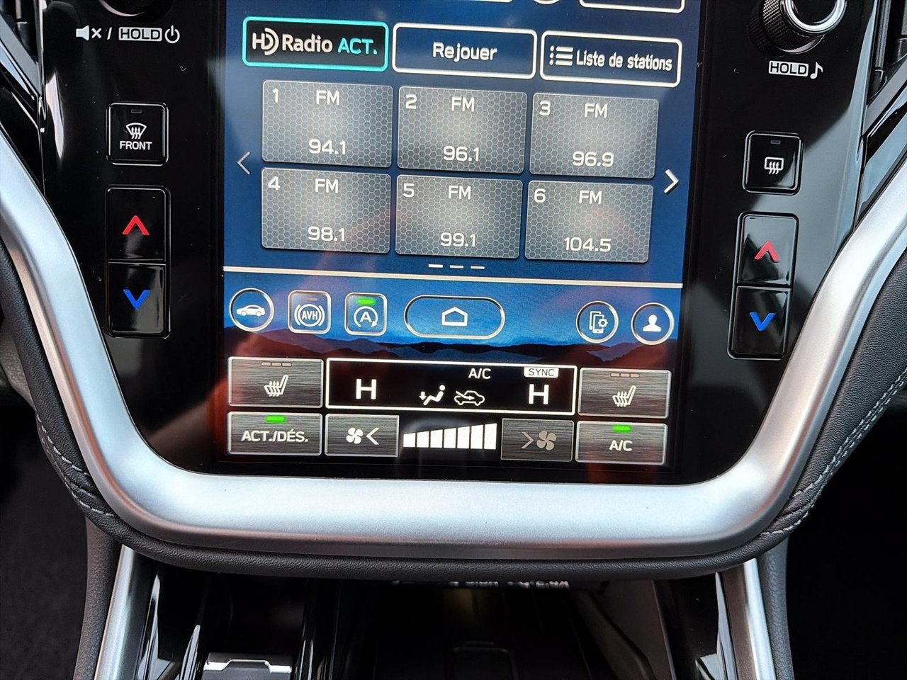 Subaru Outback Limited 2023-13