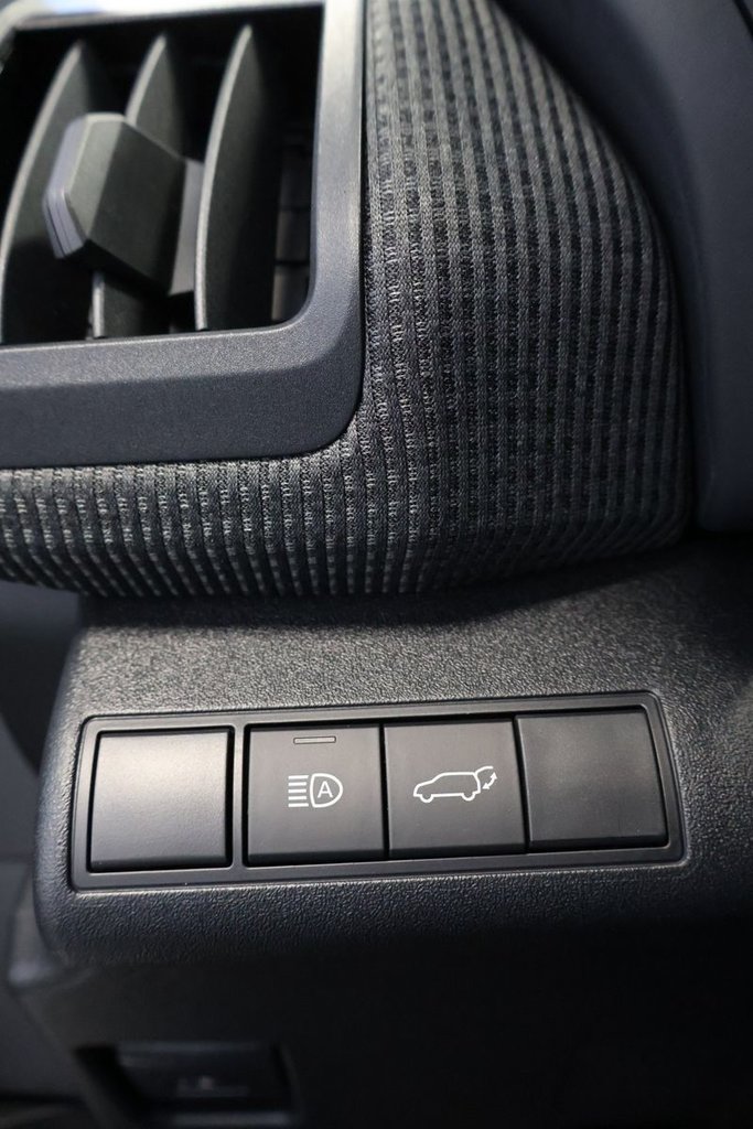 2024 Toyota BZ4X XLE AWD TOIT-PANORAMIQUE-11