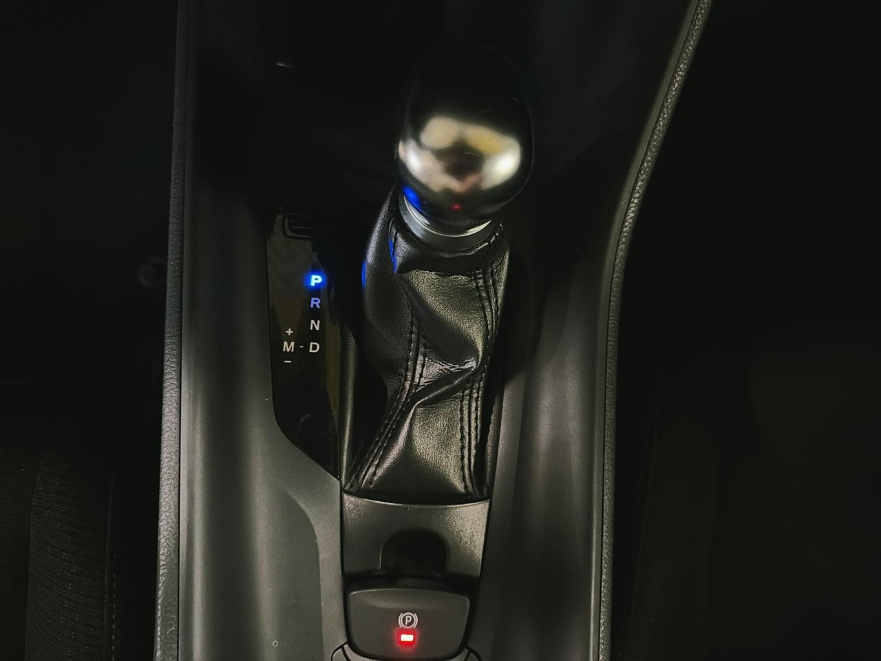 Toyota C-HR  2019-14