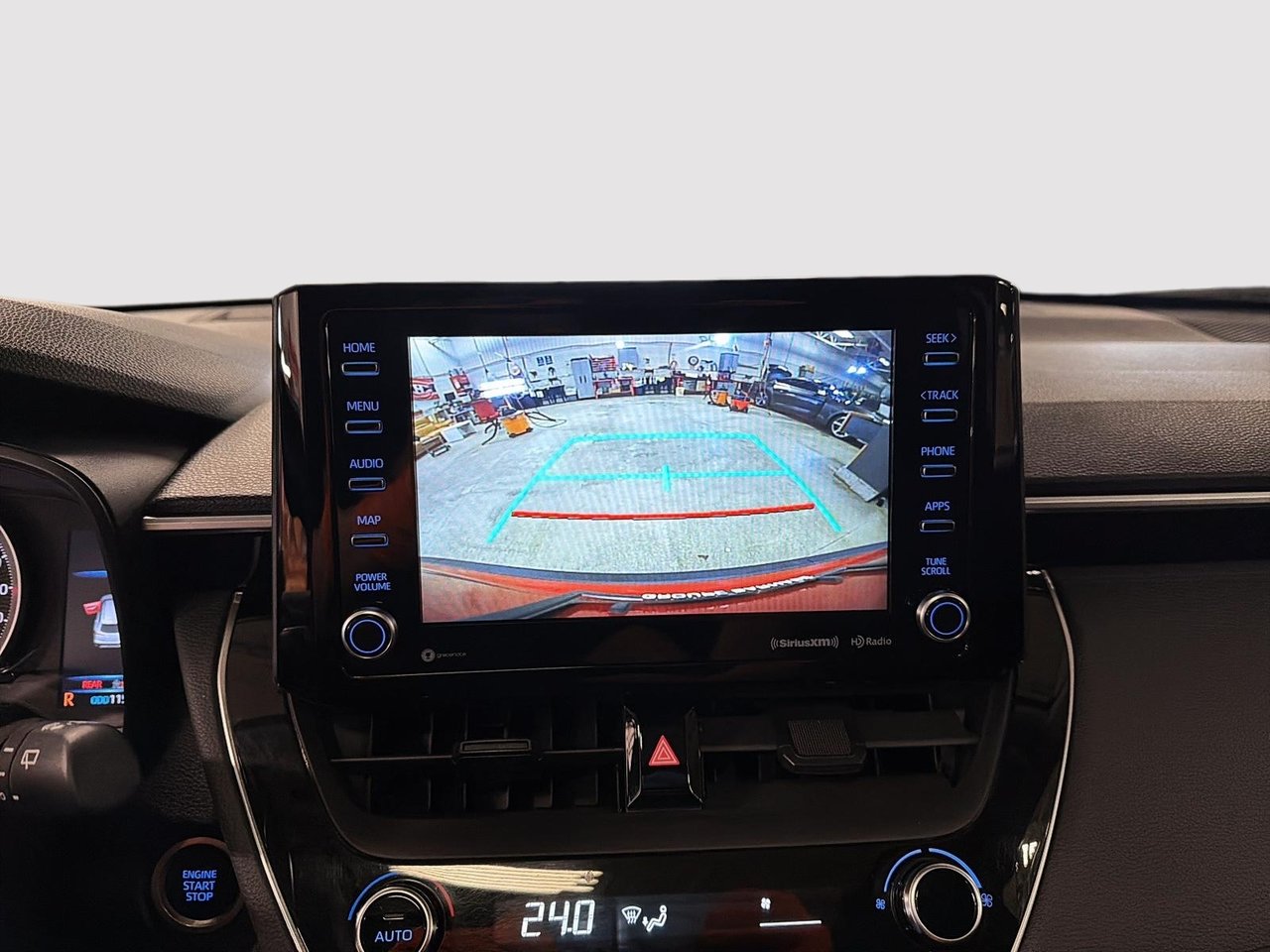 Toyota Corolla Cross LE 2022-16